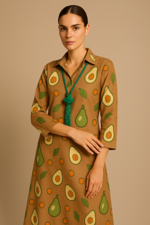 Robe longue artisanale – Avocat stylisé