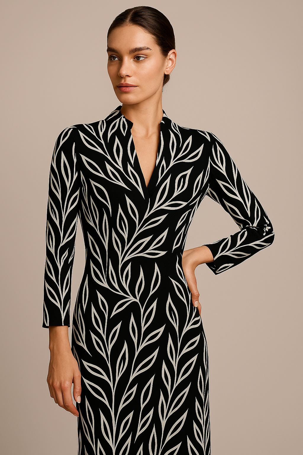 Robe longue artisanale – Noir végétal – Image 3